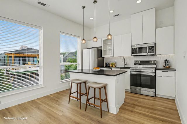 2217 N Fitzhugh Avenue 205, Dallas, TX 75204