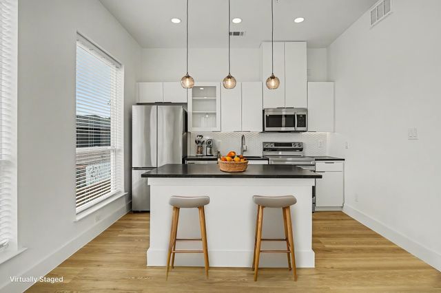 2217 N Fitzhugh Avenue 205, Dallas, TX 75204