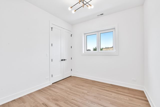 2147 W Adams Street 3N, Chicago, IL 60612