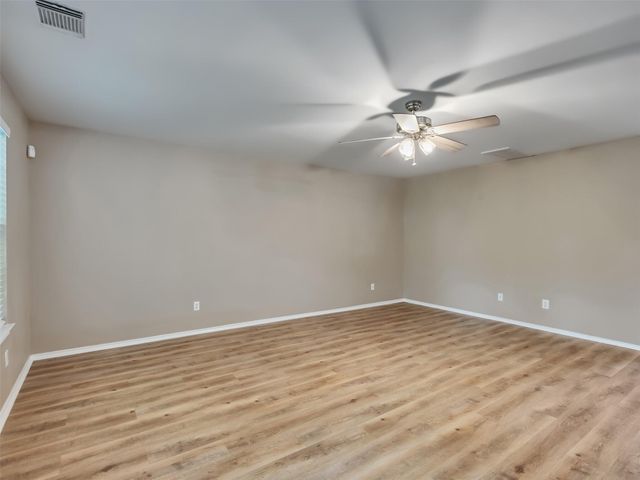 34 W Sage Creek Place, The Woodlands, TX 77382