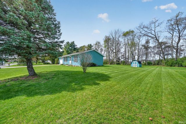 53601 Hyde Park Drive, Bristol, IN 46507