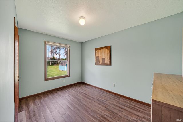 53601 Hyde Park Drive, Bristol, IN 46507