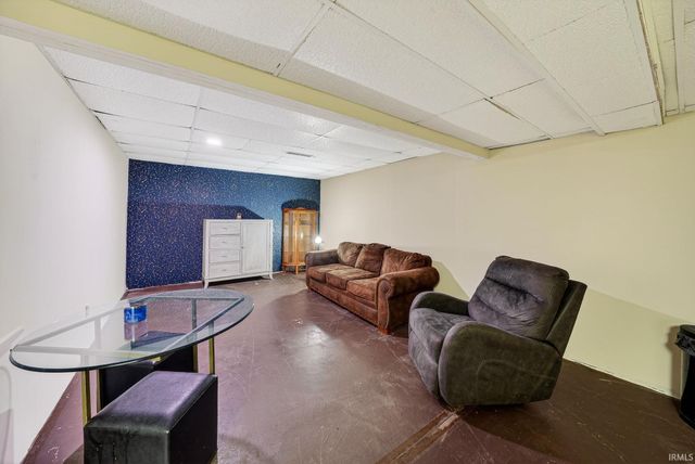 53601 Hyde Park Drive, Bristol, IN 46507