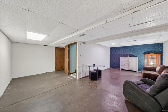 53601 Hyde Park Drive, Bristol, IN 46507