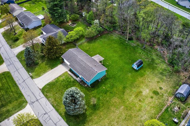 53601 Hyde Park Drive, Bristol, IN 46507