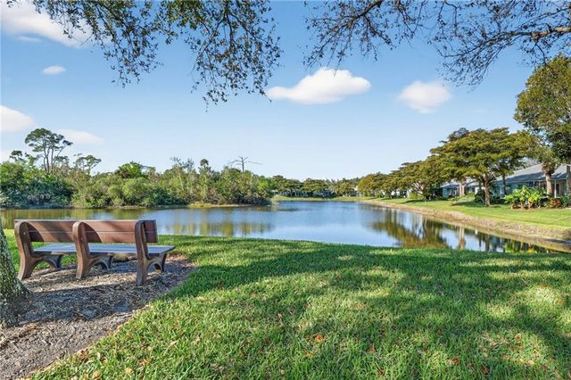 770 Tarpon Cove DR SE 103, Naples, FL 34110