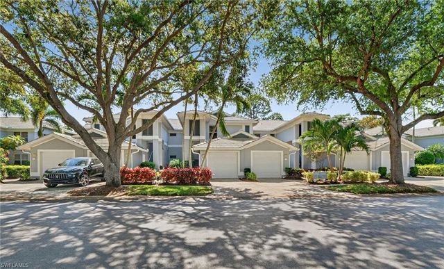 770 Tarpon Cove DR SE 103, Naples, FL 34110