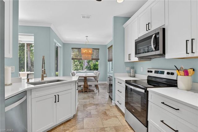 770 Tarpon Cove DR SE 103, Naples, FL 34110