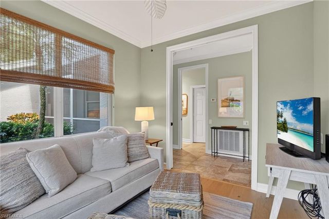 770 Tarpon Cove DR SE 103, Naples, FL 34110