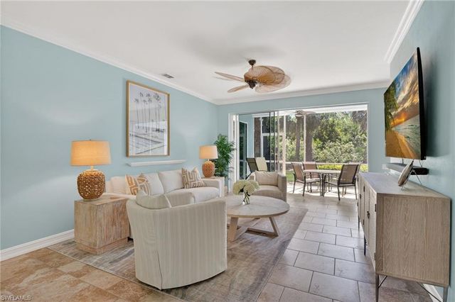 770 Tarpon Cove DR SE 103, Naples, FL 34110