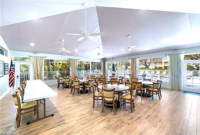 770 Tarpon Cove DR SE 103, Naples, FL 34110