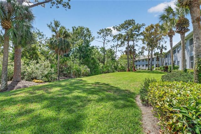 770 Tarpon Cove DR SE 103, Naples, FL 34110