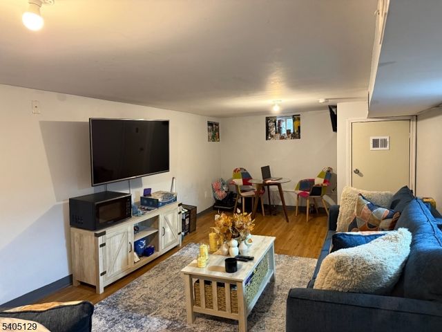 103 Nesbit Ter, Irvington Twp., NJ 07111