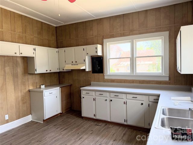 128 N Long Street, Salisbury, NC 28144