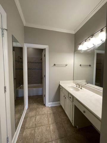 712 Arkland Pl, Nashville, TN 37215