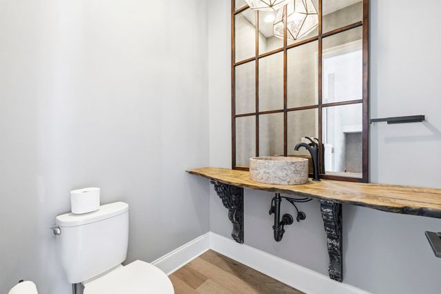 464 West Palm Dr., Myrtle Beach, SC 29579