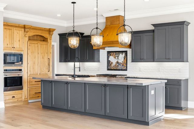 464 West Palm Dr., Myrtle Beach, SC 29579