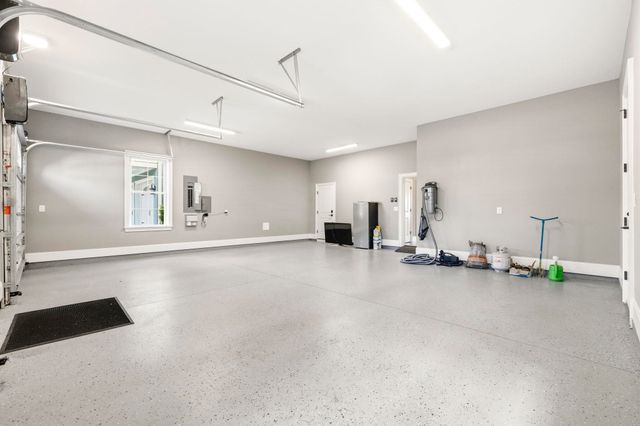 464 West Palm Dr., Myrtle Beach, SC 29579