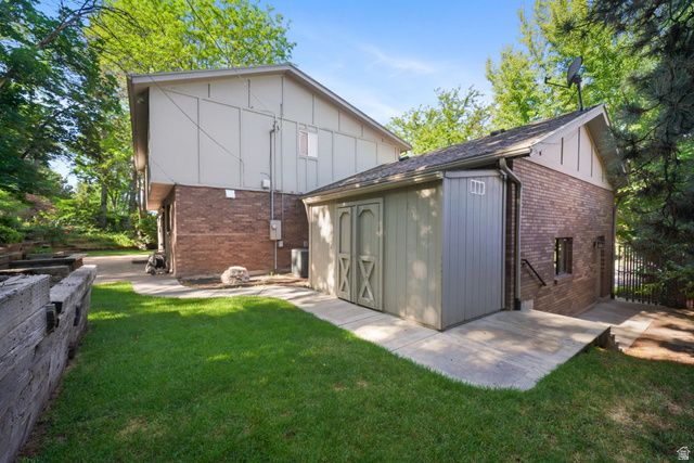 2882 E HEATHER CIR, Holladay, UT 84117