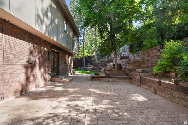 2882 E HEATHER CIR, Holladay, UT 84117