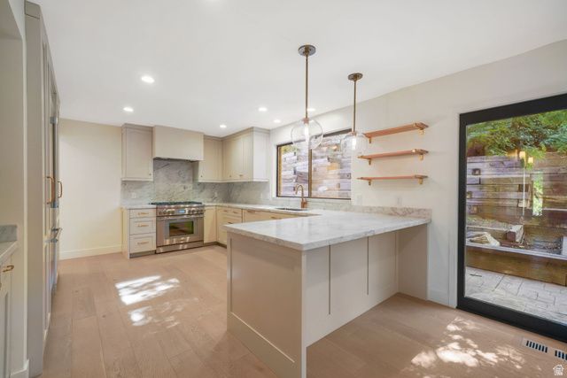 2882 E HEATHER CIR, Holladay, UT 84117