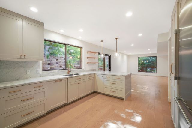 2882 E HEATHER CIR, Holladay, UT 84117