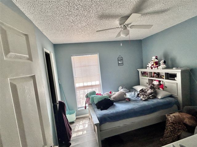 10405 Trail Avenue, Dallas, TX 75217