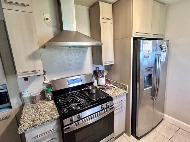 10405 Trail Avenue, Dallas, TX 75217