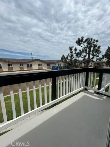 17692 Cameron Lane 102, Huntington Beach, CA 92647