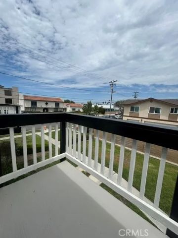 17692 Cameron Lane 102, Huntington Beach, CA 92647