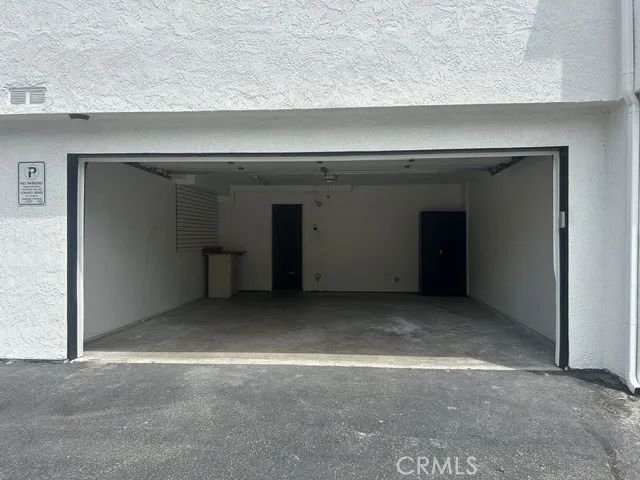 17692 Cameron Lane 102, Huntington Beach, CA 92647