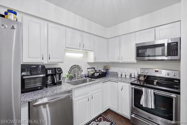 14132 Merriweather Street, Sterling Heights, MI 48312