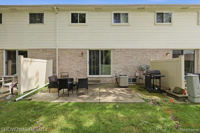 14132 Merriweather Street, Sterling Heights, MI 48312