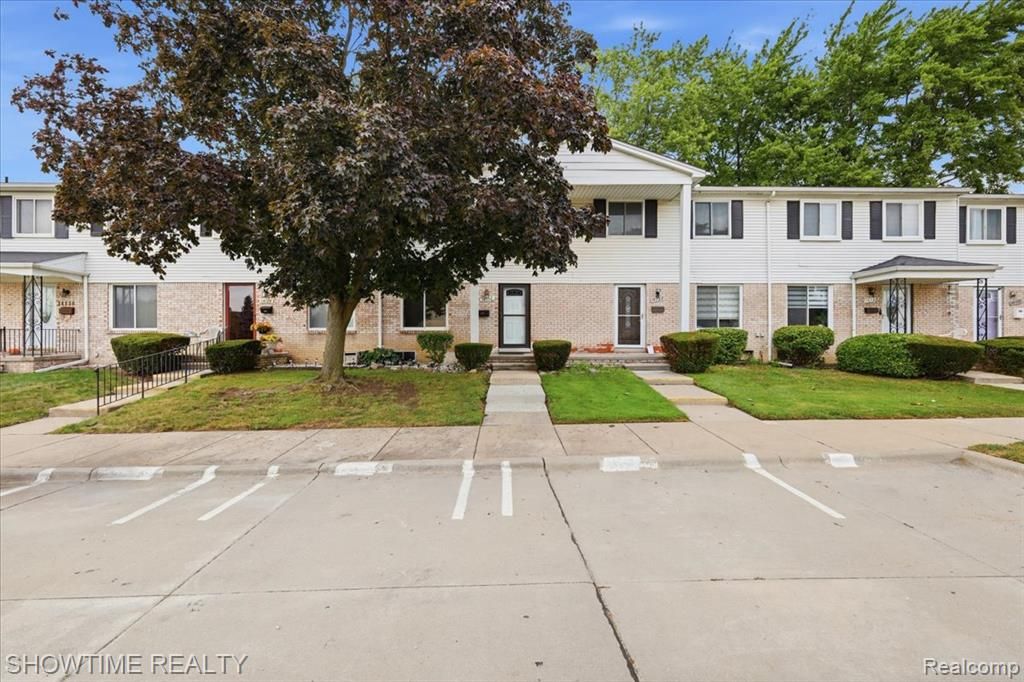 14132 Merriweather Street, Sterling Heights, MI 48312