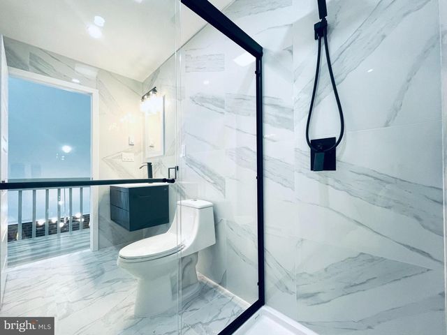 103 ASHLEY CT, Bushkill, PA 18324