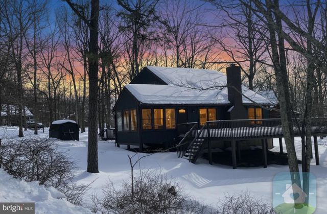 103 ASHLEY CT, Bushkill, PA 18324