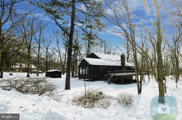 103 ASHLEY CT, Bushkill, PA 18324