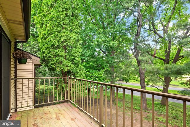 503-B CYPRESS POINT CIR, Mount Laurel, NJ 08054
