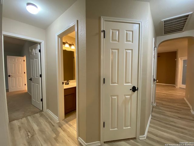 8935 Liberty View, Converse, TX 78109