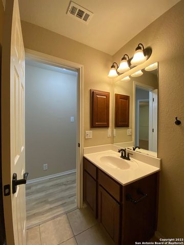 8935 Liberty View, Converse, TX 78109