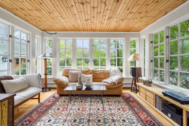 1172 Lowell Rd, Concord, MA 01742