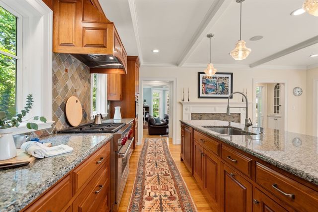 1172 Lowell Rd, Concord, MA 01742