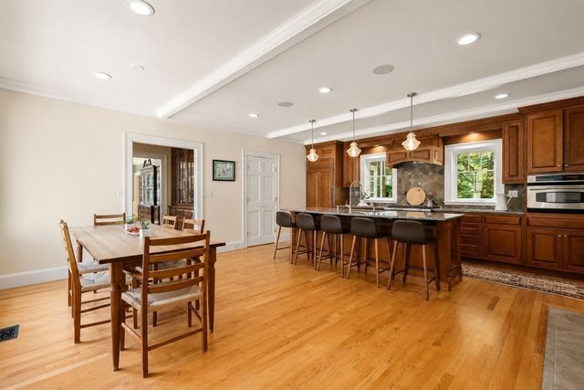 1172 Lowell Rd, Concord, MA 01742