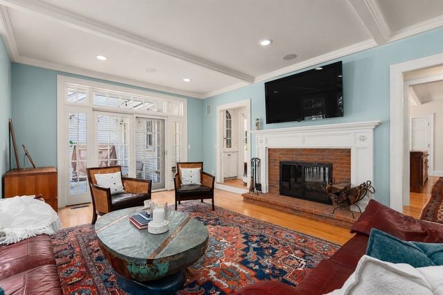 1172 Lowell Rd, Concord, MA 01742