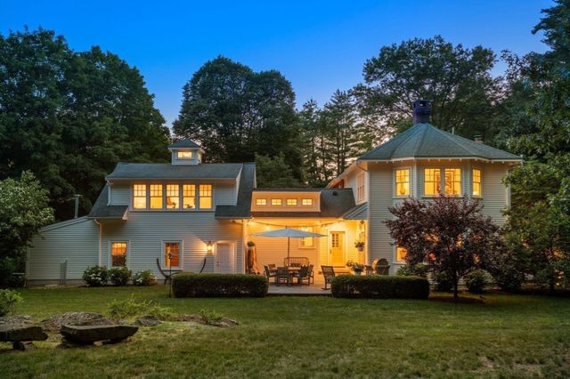1172 Lowell Rd, Concord, MA 01742