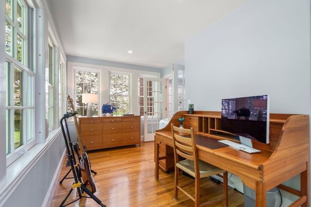 1172 Lowell Rd, Concord, MA 01742