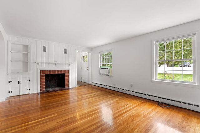 369 Main St, Holden, MA 01520