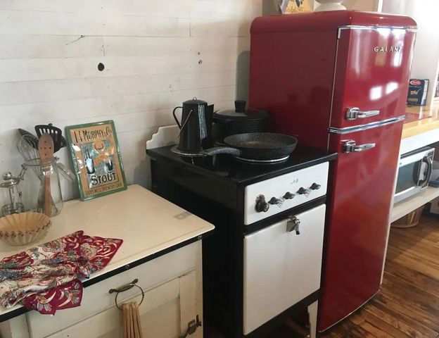 204 Water Street, East Jordan, MI 49727