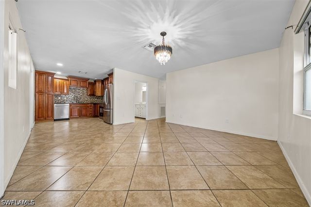 10274 Kingdom CT, Naples, FL 34114