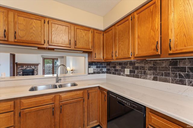 2022 Poppy Court, Mishawaka, IN 46544